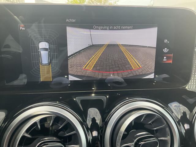 Mercedes-Benz EQB 300 4MATIC AMG Line 67 kWh Pano Adap.Cruise Sfeerverl Cam Compleet!