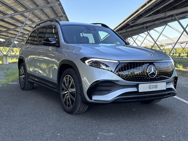 Mercedes-Benz EQB 250+ AMG Line 71 kWh | Night | Panoramadak | Burmester | 360 camera | Memory stoelen |