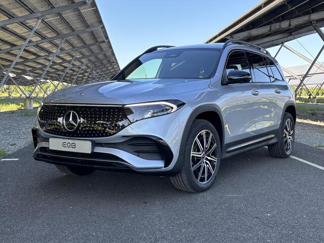 Mercedes-Benz EQB 250+ AMG Line 71 kWh | Night | Panoramadak | Burmester | 360 camera | Memory stoelen |