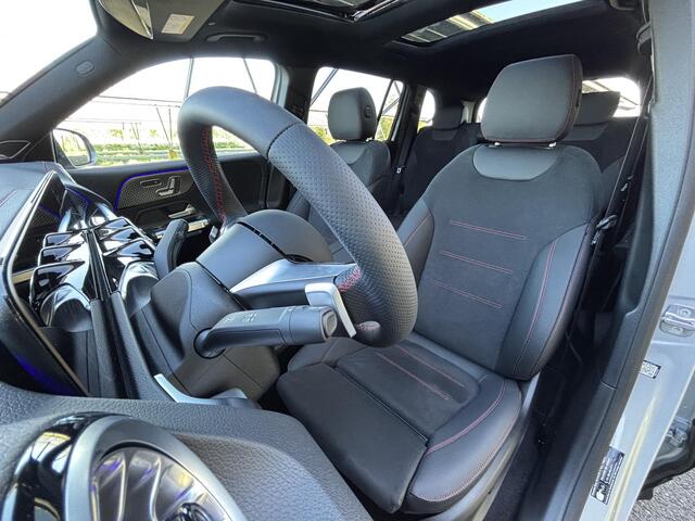 Mercedes-Benz EQB 250+ AMG Line 71 kWh | Night | Panoramadak | Burmester | 360 camera | Memory stoelen |