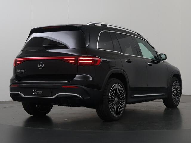 Mercedes-Benz EQB 250+ AMG Line 71 kWh | Premium pakket | Dodehoekassistent| Panoramaschuifdak | Head-up display | 360° camera | Burmester | Apple CarPlay | 20 Inch AMG