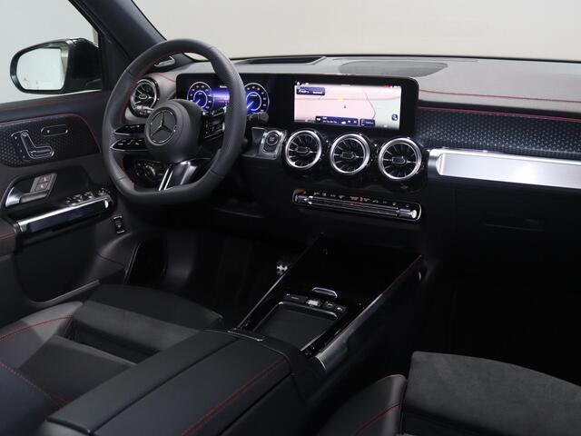 Mercedes-Benz EQB 250+ Business Solution AMG 71 kWh | Night | Panoramadak | Trekhaak | Burmester | Memory stoelen | Head-up display | Sfeerverlichting |