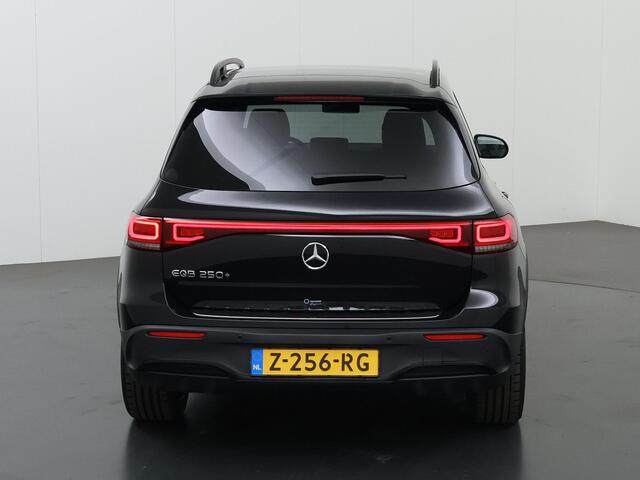 Mercedes-Benz EQB 250+ AMG Line 71 kWh | Apple CarPlay | Dodehoekassistent | Multispaaks LMV | Sfeerverlichting | SCM 3 | Night |