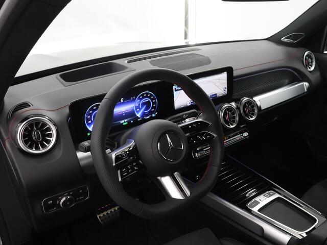 Mercedes-Benz EQB 250+ AMG Line 71 kWh | Night | Panoramadak | Burmester | Head-up display | 360 camera | Memory stoelen | Sfeerverlichting |