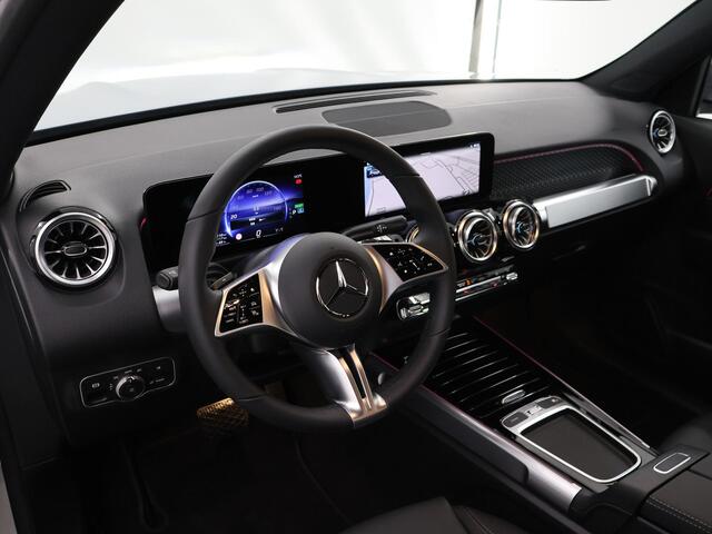 Mercedes-Benz EQB 250+ Essential Line 71 kWh | Stoelverwarming | Parktronic | Achteruitrijcamera |