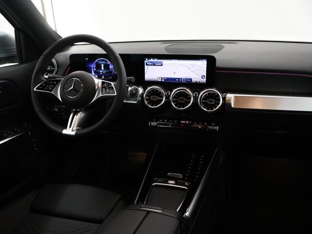 Mercedes-Benz EQB 250+ Essential Line 71 kWh | Stoelverwarming | Parktronic | Easy pack achterklep