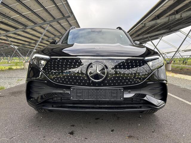 Mercedes-Benz EQB 250+ AMG Line 7p. 71 kWh | Night | 360 camera | Panoramadak | Sfeerverlichting | Stoelverwarming |