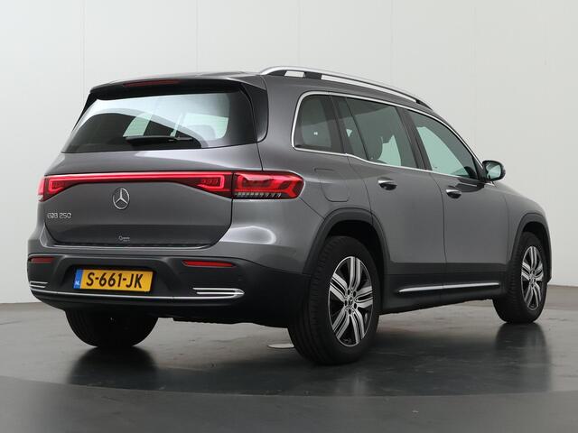 Mercedes-Benz EQB 250 Luxury Line 67 kWh | Keyless | Stoelverwarming | Achteruitrijcamera |