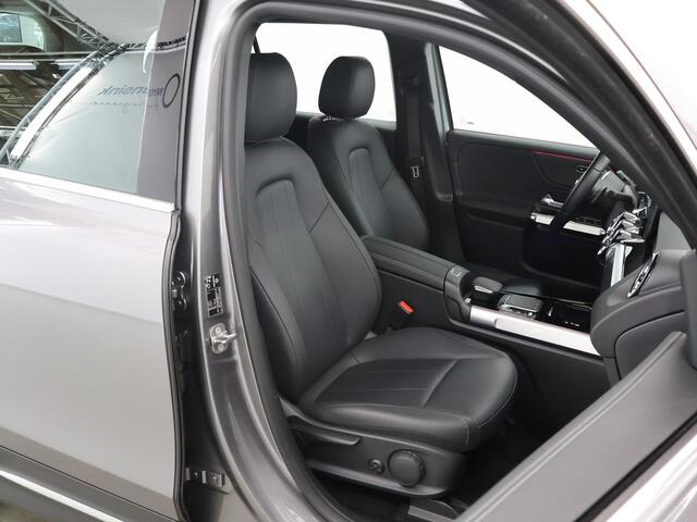 Mercedes-Benz EQB 250 Luxury Line 67 kWh | Keyless | Stoelverwarming | Achteruitrijcamera |