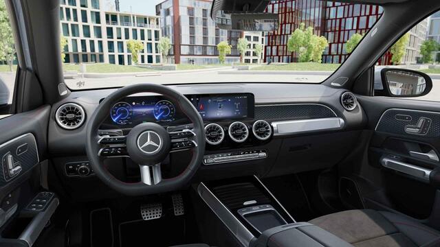 Mercedes-Benz EQB 250+ Business Solution AMG 71 kWh Panorama dak | Trekhaak