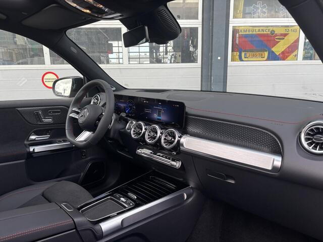 Mercedes-Benz EQB 250+ Business Solution AMG | Night Pakket | Panoramadak | Burmester Surround Sound | 360° Camera | Head-up Display | Dodehoekassistent | Elektrisch Verstelbare Stoelen + Memory | Stoelverwarming | Sfeerverlichting | Apple CarPlay | Android Auto