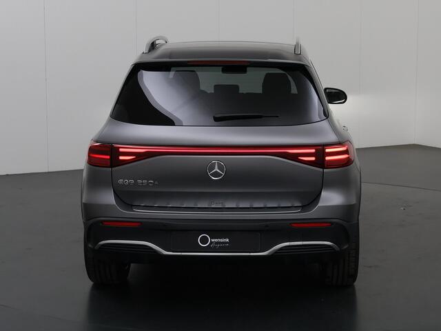 Mercedes-Benz EQB 250+ AMG Line 71 kWh | Verstelbare demping | Panoramaschuifdak | Keyless go | Stoelverwarming |