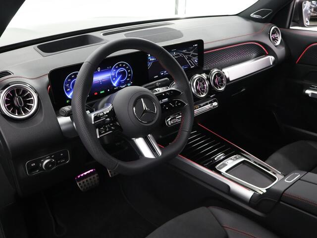 Mercedes-Benz EQB 250+ AMG Line 71 kWh | Verstelbare demping | Panoramaschuifdak | Keyless go | Stoelverwarming |