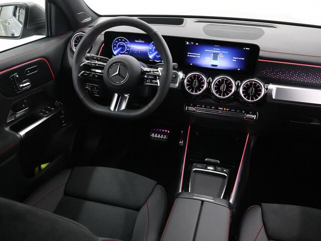 Mercedes-Benz EQB 250+ AMG Line 71 kWh | Verstelbare demping | Panoramaschuifdak | Keyless go | Stoelverwarming |