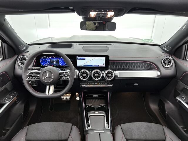 Mercedes-Benz EQB 250+ Business Solution AMG 71 kWh | Trekhaak | Premium pakket | Parkeerpakket met 360°-camera | KEYLESS-GO comfort pakket | EASY PACK achterklep | Head-up display | Dodehoekassistent | Extra USB-poorten |