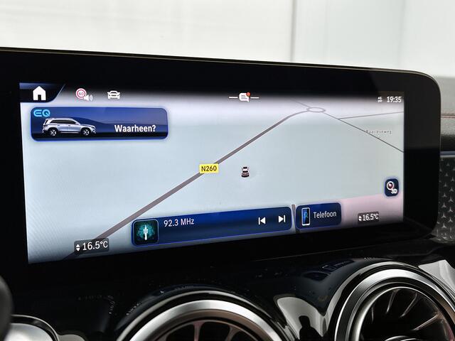 Mercedes-Benz EQB 250+ Business Solution AMG 71 kWh | Trekhaak | Premium pakket | Parkeerpakket met 360°-camera | KEYLESS-GO comfort pakket | EASY PACK achterklep | Head-up display | Dodehoekassistent | Extra USB-poorten |