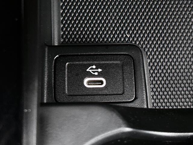 Mercedes-Benz EQB 250+ Business Solution 71 kWh | Parkeerpakket met achteruitrijcamera | EASY PACK achterklep | Sfeerverlichting | Stoelverwarming voor | Licht- en zicht pakket | USB-pakket | Zitcomfortpakket |