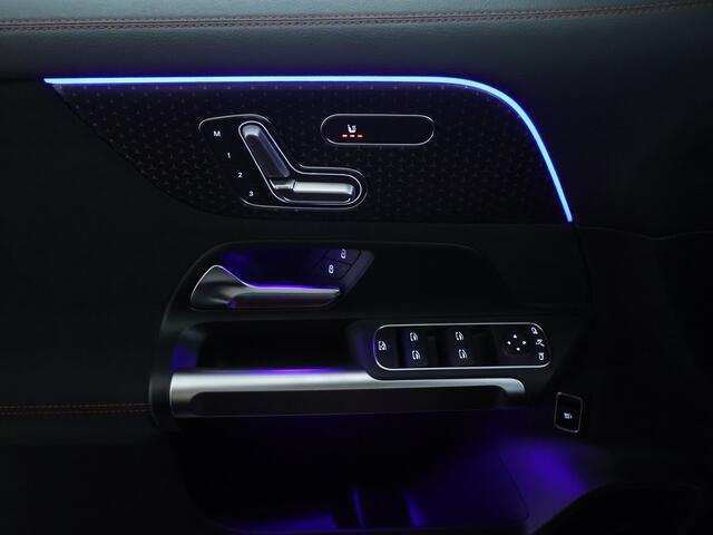 Mercedes-Benz EQB 250+ Business Solution AMG 71 kWh | Premium pakket | Dodehoekassistent | Parkeerpakket met 360°-camera | EASY PACK achterklep | Extra USB-poorten | KEYLESS-GO comfort pakket | Spiegelpakket | Stoelverwarming voor |