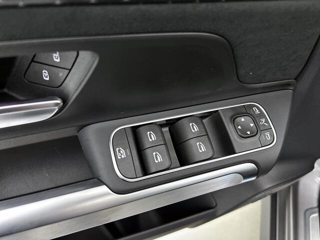 Mercedes-Benz EQB 250+ Business Solution AMG 7p. 71 kWh | Nightpakket | Winter pakket | Premium Plus pakket | Parkeerpakket met 360°-camera | KEYLESS-GO comfort pakket | EASY PACK achterklep | Head-up display | Dodehoekassistent |