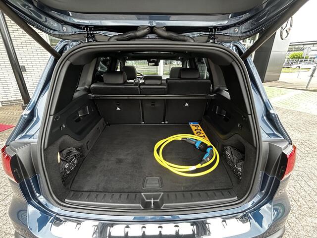 Mercedes-Benz EQB 300 4MATIC AMG Line 67 kWh | Head up | Memory | Panoramadak