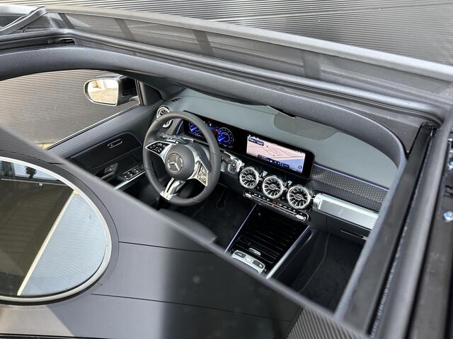 Mercedes-Benz EQB 250+ | Panoramadak | Luxury Line