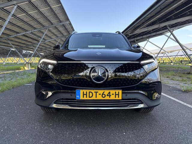 Mercedes-Benz EQB 250+ Luxury Line 71 kWh | Panoramadak | Trekhaak | Sfeerverlichting | Parkeercamera | Stoelverwarming |