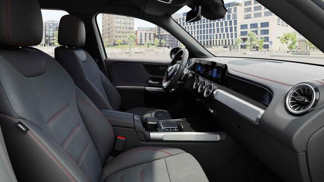 Mercedes-Benz EQB 250 AMG Line 71 kWh | Augmented reality | Stoelverwarming | Elektrische achterklep |