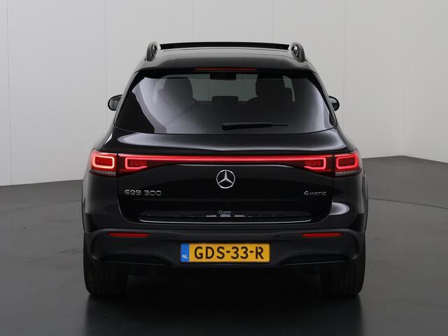 Mercedes-Benz EQB 300 4MATIC AMG NIGHT Premium 67 kWh | Panoramadak | Sfeerverlichting | Apple Carplay | Stoelverwarming | Achteruitrijcamera |