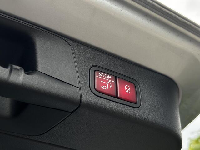 Mercedes-Benz EQB 250+ AMG Line 7p. 71 kWh 7 persoons Wide Screen Ambient verlichting Head Up Burmester