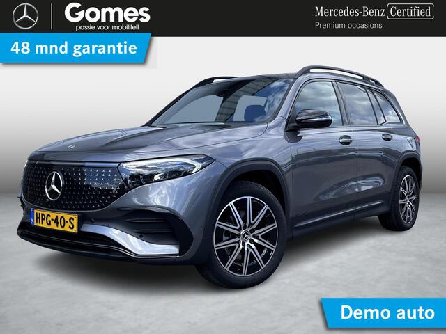 Mercedes-Benz EQB 250+ Business Solution AMG | Panoramadak | Night Pakket | Burmester Surround Sound | 360° Camera | Head-up Display | Dodehoekassistent | Elektrisch Verstelbare Stoelen + Memory | Stoelverwarming | Sfeerverlichting | Apple CarPlay | Android Auto
