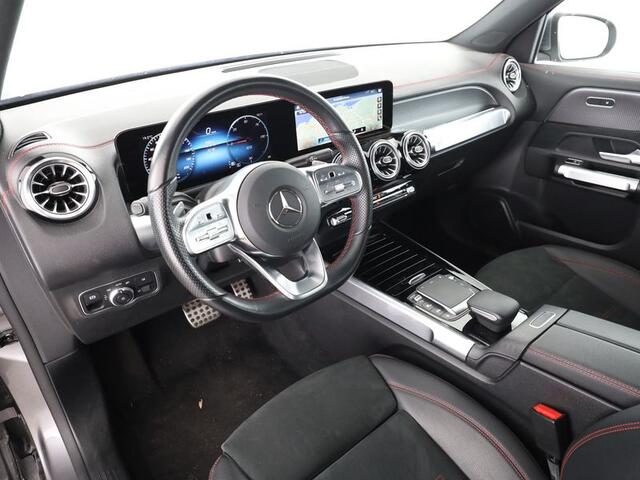 Mercedes-Benz EQB 300 4MATIC AMG Line 67 kWh AMG Line | Stoelverwarming | Ledkoplampen | Achteruitrijcamera | Sfeerverlichting | Dodehoek Assist. Inclusief 24 maanden MB Certified garantie voor Europa.