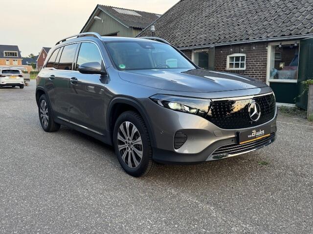 Mercedes-Benz EQB 350 4MATIC 71 kWh Soh 99.3% SPORT LED SNELLADEN SFEER 7000KM!!!