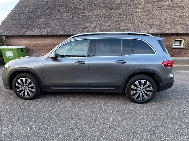 Mercedes-Benz EQB 350 4MATIC 71 kWh Soh 99.3% SPORT LED SNELLADEN SFEER 7000KM!!!