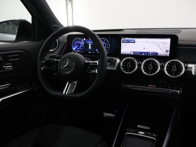 Mercedes-Benz EQB 250+ AMG Line 71 kWh | Panoramaschuifdak | Head-up display | Burmester | 360 graden camera |