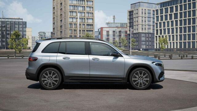 Mercedes-Benz EQB 250+ Business Solution AMG 71 kWh | Panoramaschuifdak | Dodehoekassistent | Led-Koplampen | Head-Up | Burmester |