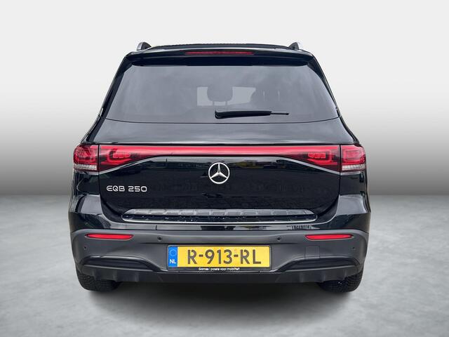 Mercedes-Benz EQB 250 AMG | Panoramadak | Night Pakket | Cruise Control