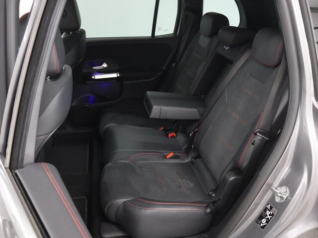 Mercedes-Benz EQB 350 4MATIC AMG Line 67 kWh | Sfeerverlichting | High Performance Led | Stoelverwarming | Apple Carplay