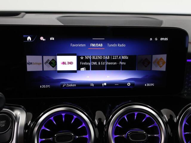 Mercedes-Benz EQB 250+ AMG Line 71 kWh | Panoramaschuifdak| 360-Camera | Dodehoekassistent | DAB+ | Led-Koplampen |