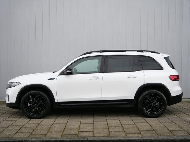 Mercedes-Benz EQB 300 4MATIC AMG Line 7p. 67 kWh Automaat Panoramadak / 19Inch / Led / Stoelverwarming / SOH 96,7%