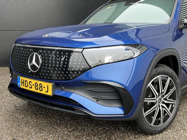 Mercedes-Benz EQB 250+ AMG Line | Rijassistentiepakket | Premium Pakket | Night Pakket | Winter Pakket | Panoramadak | Trekhaak | Elektrisch Verstelbare Stoelen + Memory | Burmester Surround Sound | 360° Camera | Head-up Display | Apple CarPlay | Android Auto