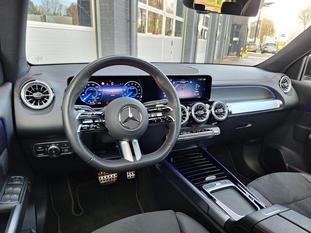 Mercedes-Benz EQB 250+ AMG Line | Night Pakket | Panoramadak | Dodehoekassistent | Donkergetint Glas Achter | Apple CarPlay | Android Auto | Advanced Sound System | Sfeerverlichting | Stoelverwarming | Verschuifbare Achterstoelen