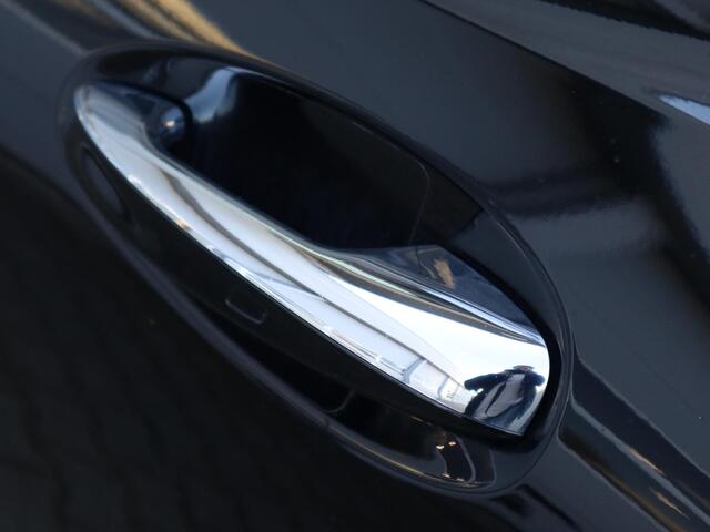 Mercedes-Benz EQB 300 4MATIC AMG Line 67 kWh