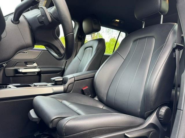 Mercedes-Benz EQB 250 Luxury Line 67kWh SOH 96,9%/Acarplay/Sfeerverlichting/Full LED/Fabrieksgarantie