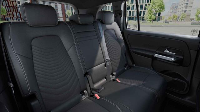 Mercedes-Benz EQB 250+ Luxury Line 71 kWh | Getint glas | Winter pakket | Achteruitrijcamera |