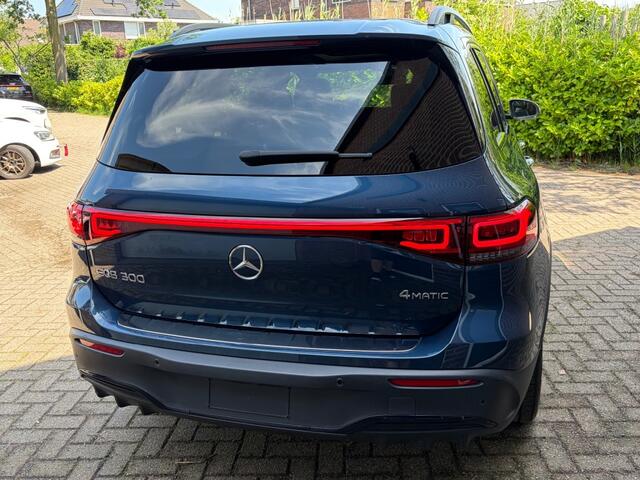 Mercedes-Benz EQB 4Matic AMG 7 ZITS Pano