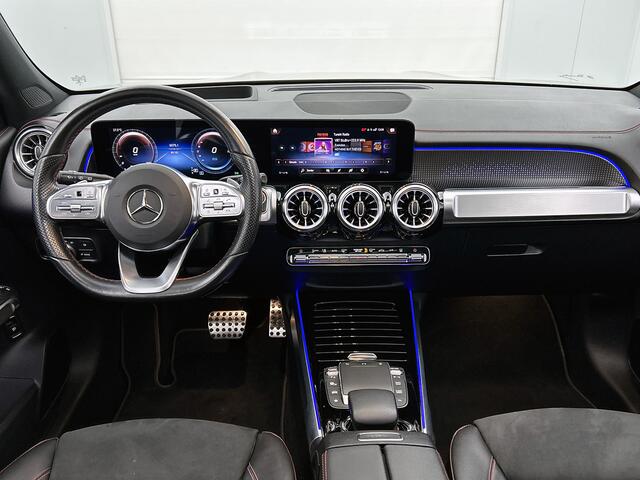Mercedes-Benz EQB 300 4MATIC AMG Line 7p. 67 kWh Head-Up, Pano
