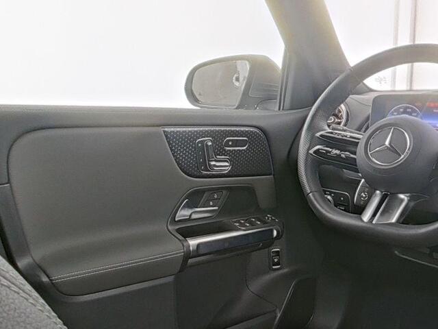 Mercedes-Benz EQB 250+ | 7-Zits | Panoramadak | RijAssistent pakket