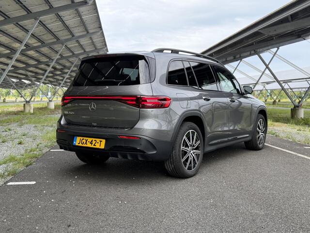 Mercedes-Benz EQB 250+ AMG Line | Night | Panoramadak | Head-up Display | Burmester | Sfeerverlichting | 360 Camera | Memory Stoelen |