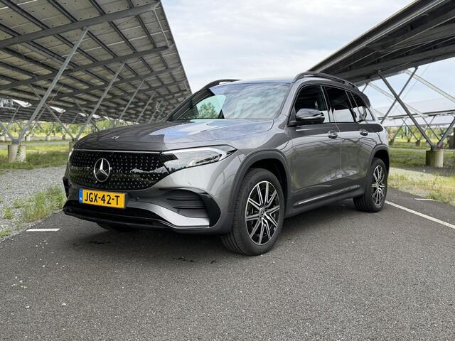Mercedes-Benz EQB 250+ AMG Line | Night | Panoramadak | Head-up Display | Burmester | Sfeerverlichting | 360 Camera | Memory Stoelen |