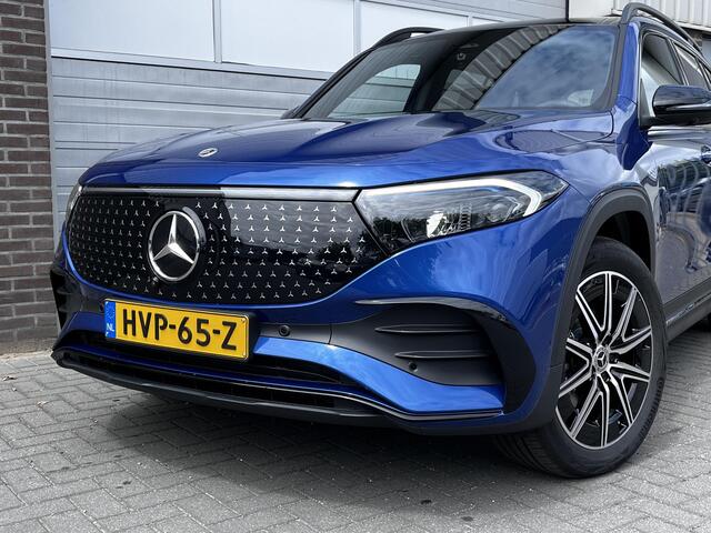 Mercedes-Benz EQB 250+ AMG Line | Night Pakket | Panoramadak | DISTRONIC Afstandsassistent | 360° Camera | Dodehoekassistent | Apple CarPlay | Android Auto | Advanced Sound System | Sierdelen Lindenhout Zwart | Sfeerverlichting | Stoelverwarming